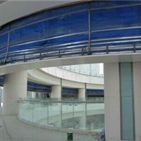 專業(yè)門類產(chǎn)品集成供應(yīng)與安裝服務(wù) 聚焦防火門、自動(dòng)車庫(kù)門及工業(yè)提升門解決方案